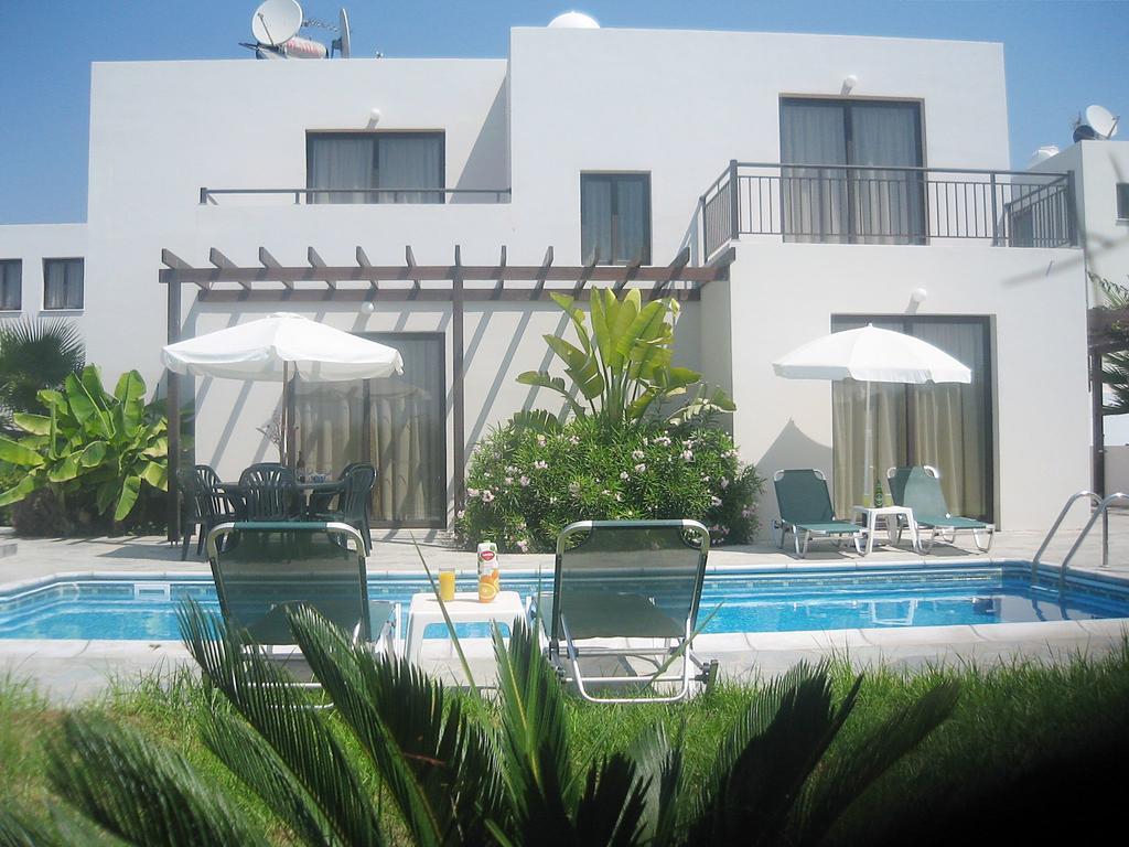 Aura Holiday Villas Paphos Eksteriør billede