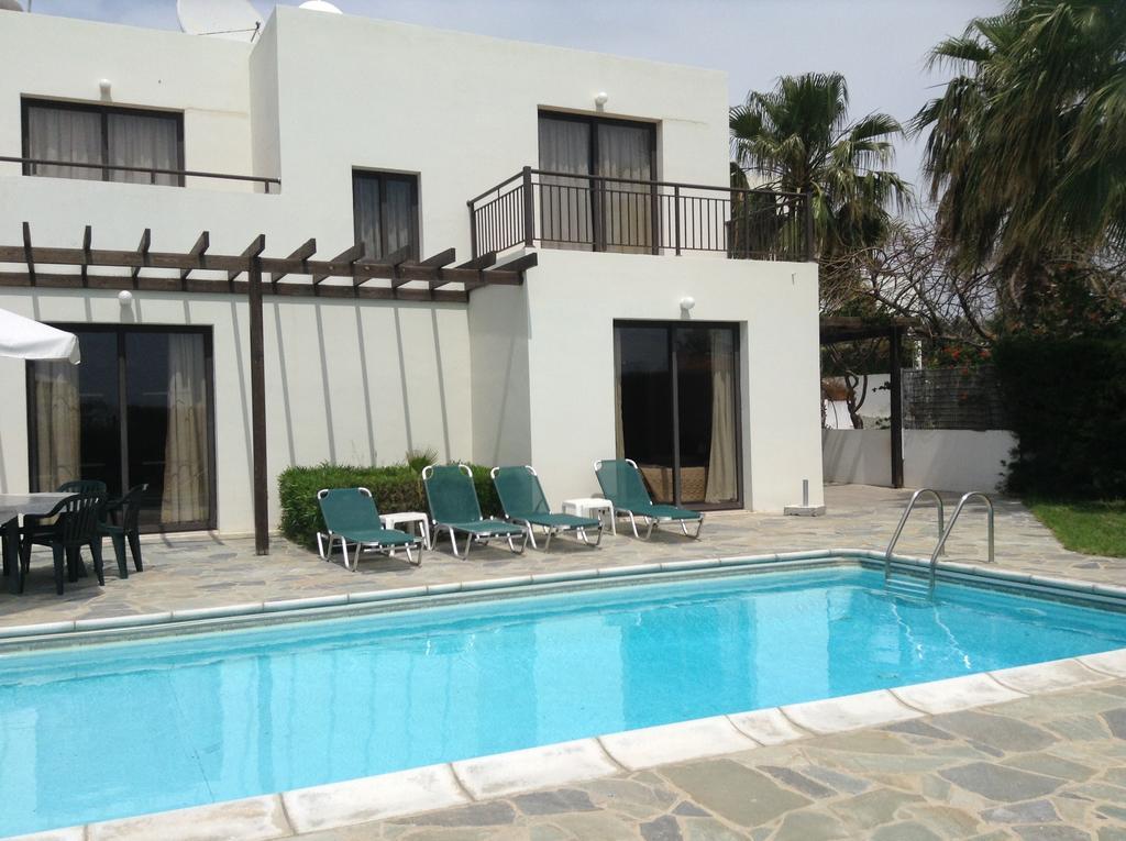 Aura Holiday Villas Paphos Værelse billede