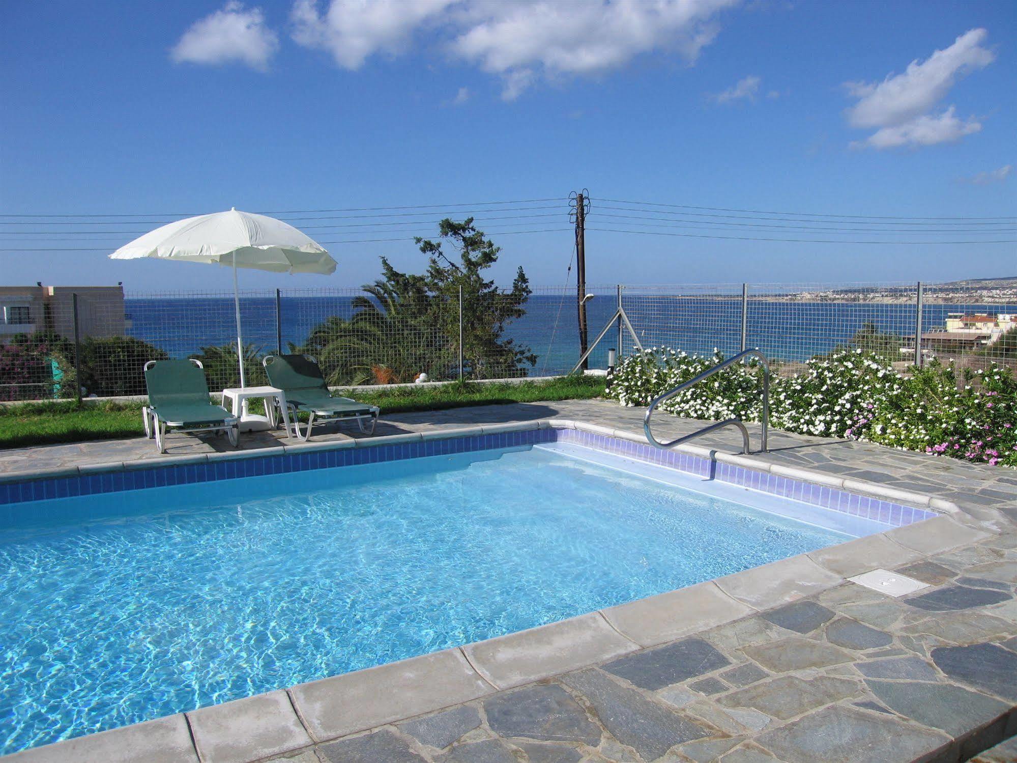 Aura Holiday Villas Paphos Eksteriør billede